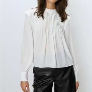 aritzia babaton blouse